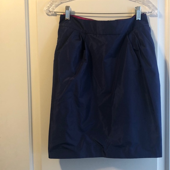 Never worn size 14 banana republic navy skirt - Picture 1 of 3